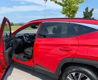 Benzin 1,6L Motor von Hyundai Tucson 2024 zur Miete in Ljubljana.