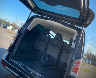 Vermietung Mercedes-Benz V-Class. Premium, Luxus, Minivan Fahrzeug zur Miete in Slowenien ✓ Kaution Einzahlung von 1000 EUR ✓ Versicherungsoptionen KFZ-HV, Insassen, Ausland, Junge.