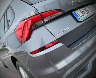 Benzin 1,0L Motor von Skoda Kamiq 2023 zur Miete in Ljubljana.