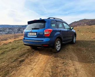 Vermietung Subaru Forester. Komfort, SUV, Crossover Fahrzeug zur Miete in Georgien ✓ Kaution Keine Kaution ✓ Versicherungsoptionen KFZ-HV, VKV Komplett, Insassen, Diebstahlschutz.