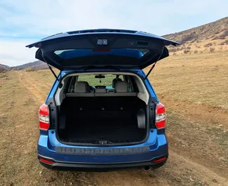 Subaru Forester 2015 zur Miete verfügbar in Tiflis, mit Kilometerbegrenzung unbegrenzte.