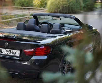 BMW 428i Cabrio 2016 mit Antriebssystem Heckantrieb, verfügbar in Tiflis.