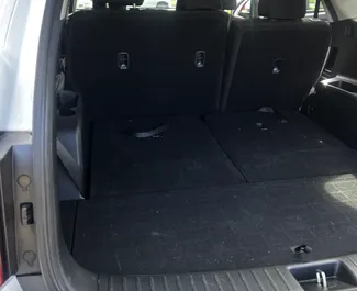 Vermietung Kia Sorento. Komfort, Crossover Fahrzeug zur Miete in Georgien ✓ Kaution Einzahlung von 700 GEL ✓ Versicherungsoptionen KFZ-HV, VKV Plus, VKV Komplett, Insassen, Diebstahlschutz, Keine Kaution.