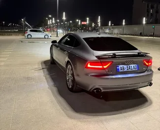 Benzin 3,0L Motor von Audi A7 2014 zur Miete in Tirana.