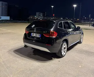 Vermietung BMW X1. Komfort, Premium, Crossover Fahrzeug zur Miete in Albanien ✓ Kaution Einzahlung von 100 EUR ✓ Versicherungsoptionen KFZ-HV.