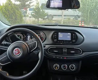 Mietwagen Fiat Egea 2024 in der Türkei, mit Benzin-Kraftstoff und 90 PS ➤ Ab 50 USD pro Tag.