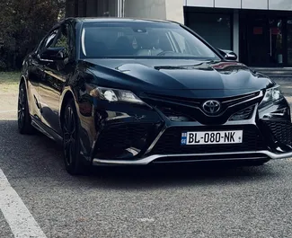 Toyota Camry 2020 zur Miete verfügbar in Tiflis, mit Kilometerbegrenzung unbegrenzte.