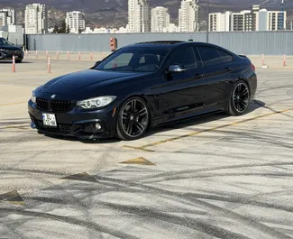 Benzin 2,0L Motor von BMW 428i Gran Coupe 2017 zur Miete in Tiflis.