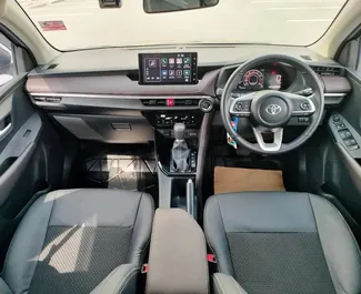 Mietwagen Toyota Yaris Ativ 2025 in Thailand, mit Benzin-Kraftstoff und 98 PS ➤ Ab 800 THB pro Tag.