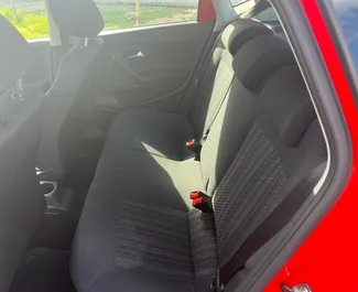 Volkswagen Polo 2017 mit Antriebssystem Frontantrieb, verfügbar auf Kreta.