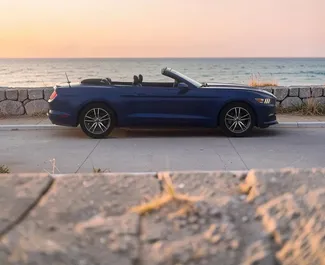 Benzin 2,3L Motor von Ford Mustang Cabrio 2017 zur Miete in Batumi.