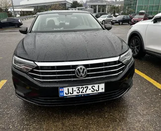 Frontansicht eines Mietwagens Volkswagen Jetta in Batumi, Georgien ✓ Auto Nr.15732. ✓ Automatisch TM ✓ 0 Bewertungen.