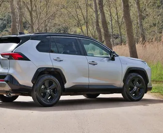 Vermietung Toyota Rav4. Komfort, SUV, Crossover Fahrzeug zur Miete in Montenegro ✓ Kaution Einzahlung von 500 EUR ✓ Versicherungsoptionen KFZ-HV, Ausland.