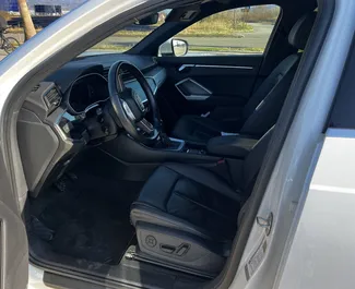 Benzin 2,0L Motor von Audi Q3 2020 zur Miete in Batumi.