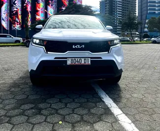 Frontansicht eines Mietwagens Kia Sorento in Batumi, Georgien ✓ Auto Nr.15774. ✓ Automatisch TM ✓ 0 Bewertungen.