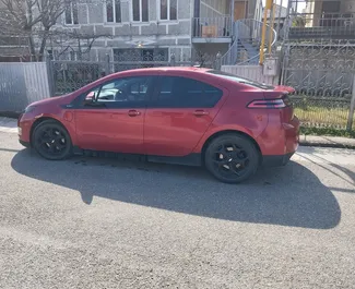 Vermietung Chevrolet Volt. Wirtschaft, Komfort Fahrzeug zur Miete in Georgien ✓ Kaution Keine Kaution ✓ Versicherungsoptionen KFZ-HV, VKV Komplett, Diebstahlschutz, Ausland, Junge.