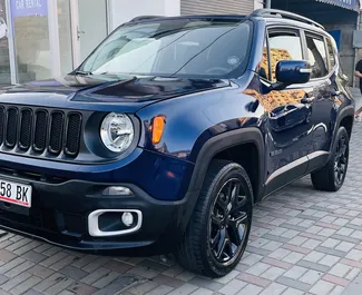 Frontansicht eines Mietwagens Jeep Renegade in Kutaisi, Georgien ✓ Auto Nr.15625. ✓ Automatisch TM ✓ 0 Bewertungen.