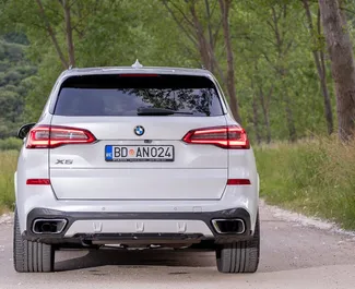 Diesel 3,0L Motor von BMW X5 2022 zur Miete in Becici.