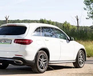 Mietwagen Mercedes-Benz GLC250 2022 in Montenegro, mit Diesel-Kraftstoff und 190 PS ➤ Ab 120 EUR pro Tag.