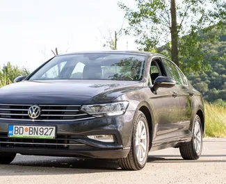 Autovermietung Volkswagen Passat Nr.12160 Automatisch in Becici, ausgestattet mit einem 1,6L Motor ➤ Von Ivan in Montenegro.