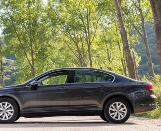 Mietwagen Volkswagen Passat 2021 in Montenegro, mit Diesel-Kraftstoff und 110 PS ➤ Ab 55 EUR pro Tag.
