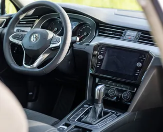 Diesel 1,6L Motor von Volkswagen Passat 2021 zur Miete in Becici.