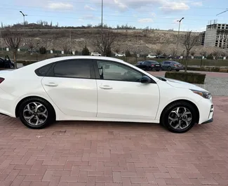 Mietwagen Kia Forte 2019 in Armenien, mit Benzin-Kraftstoff und 147 PS ➤ Ab 40 USD pro Tag.