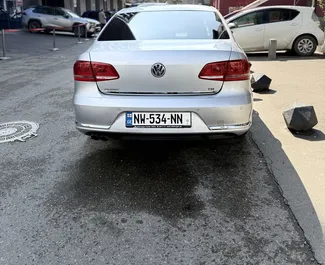 Vermietung Volkswagen Passat. Komfort Fahrzeug zur Miete in Georgien ✓ Kaution Einzahlung von 100 GEL ✓ Versicherungsoptionen KFZ-HV.