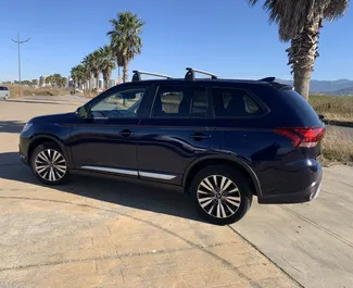 Autovermietung Mitsubishi Outlander Nr.15735 Automatisch in Batumi, ausgestattet mit einem 2,5L Motor ➤ Von Dmitrii in Georgien.