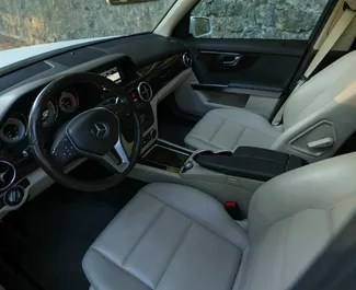 Diesel 2,2L Motor von Mercedes-Benz GLK 2015 zur Miete in Tirana.