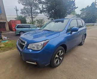 Subaru Forester 2017 mit Antriebssystem Allradantrieb, verfügbar am Flughafen Kutaisi.