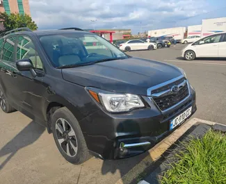 Benzin 2,5L Motor von Subaru Forester 2017 zur Miete am Flughafen Kutaisi.