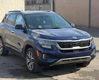 Vermietung Kia Seltos. Wirtschaft, Komfort, Crossover Fahrzeug zur Miete in Armenien ✓ Kaution Einzahlung von 350 USD ✓ Versicherungsoptionen KFZ-HV, TKV, VKV Komplett, Ausland, Junge, Keine Kaution.