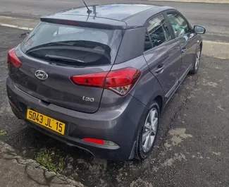 Autovermietung Hyundai i20 Nr.15825 Automatisch auf Mauritius, ausgestattet mit einem 1,4L Motor ➤ Von Manish auf Mauritius.