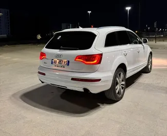Vermietung Audi Q7. Premium, SUV, Crossover Fahrzeug zur Miete in Albanien ✓ Kaution Einzahlung von 100 EUR ✓ Versicherungsoptionen KFZ-HV.