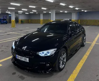 Benzin 2,0L Motor von BMW 428i Gran Coupe 2015 zur Miete in Tiflis.