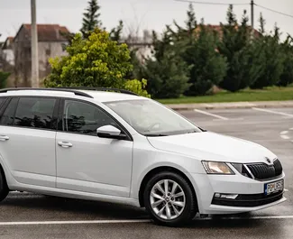 Skoda Octavia Combi 2018 zur Miete verfügbar in Podgorica, mit Kilometerbegrenzung unbegrenzte.