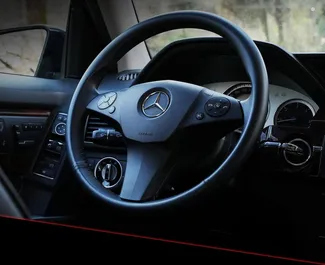Mietwagen Mercedes-Benz GLK 2012 in Albanien, mit Diesel-Kraftstoff und 149 PS ➤ Ab 42 EUR pro Tag.