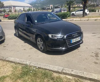 Frontansicht eines Mietwagens Audi A3 Sedan am Flughafen Podgorica, Montenegro ✓ Auto Nr.15663. ✓ Automatisch TM ✓ 0 Bewertungen.