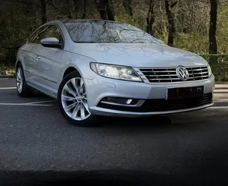 Frontansicht eines Mietwagens Volkswagen Passat-CC in Tirana, Albanien ✓ Auto Nr.9980. ✓ Automatisch TM ✓ 0 Bewertungen.