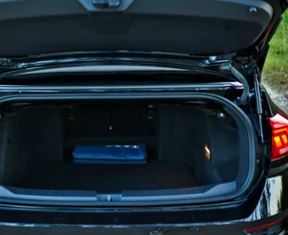 Volkswagen T-Roc Cabrio 2025 mit Antriebssystem Frontantrieb, verfügbar in Becici.