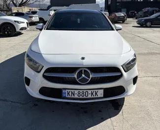 Frontansicht eines Mietwagens Mercedes-Benz A220 in Tiflis, Georgien ✓ Auto Nr.16153. ✓ Automatisch TM ✓ 0 Bewertungen.