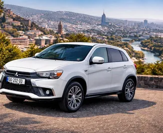 Frontansicht eines Mietwagens Mitsubishi Outlander Sport in Tiflis, Georgien ✓ Auto Nr.16095. ✓ Automatisch TM ✓ 0 Bewertungen.