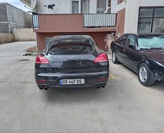Benzin 3,0L Motor von Porsche Panamera 2016 zur Miete in Tiflis.