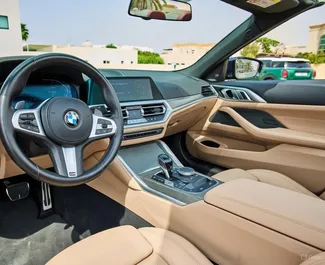 Mietwagen BMW 435i Cabrio 2025 in VAE, mit Benzin-Kraftstoff und 255 PS ➤ Ab 490 AED pro Tag.