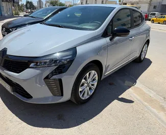 Vermietung Renault Clio 5. Wirtschaft Fahrzeug zur Miete in Tunesien ✓ Kaution Einzahlung von 700 EUR ✓ Versicherungsoptionen KFZ-HV.