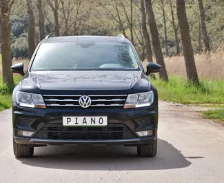 Mietwagen Volkswagen Tiguan 2022 in Montenegro, mit Diesel-Kraftstoff und 190 PS ➤ Ab 40 EUR pro Tag.