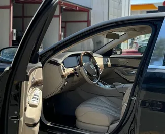 Benzin 47,0L Motor von Mercedes-Benz S-Class 2013 zur Miete in Tiflis.