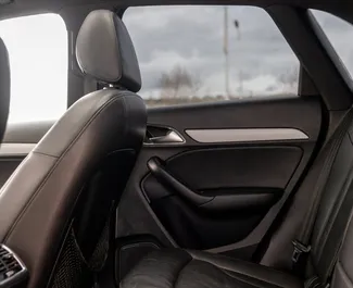 Vermietung Audi Q3. Komfort, Premium, Crossover Fahrzeug zur Miete in Georgien ✓ Kaution Einzahlung von 270 GEL ✓ Versicherungsoptionen KFZ-HV, TKV, VKV Plus.