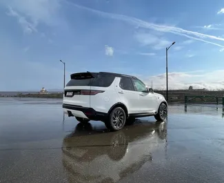 Vermietung Land Rover Discovery. Komfort, Premium, SUV Fahrzeug zur Miete in Georgien ✓ Kaution Einzahlung von 1000 GEL ✓ Versicherungsoptionen KFZ-HV, TKV, VKV Plus, Diebstahlschutz.